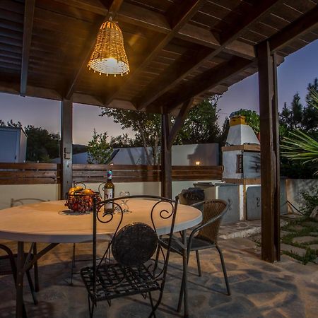 Verona Pool Villa Lakhania Eksteriør bilde